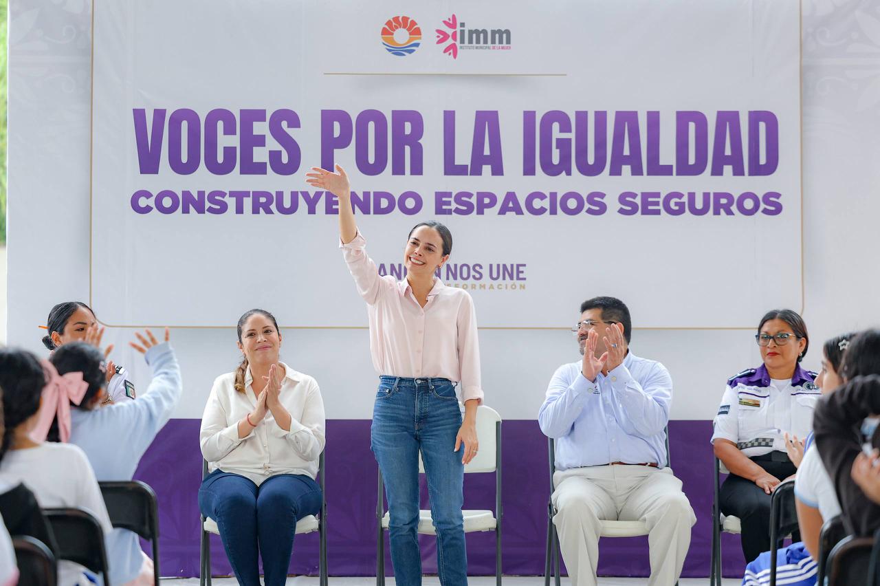 uploads/6/32/01 (2740).Jpeg